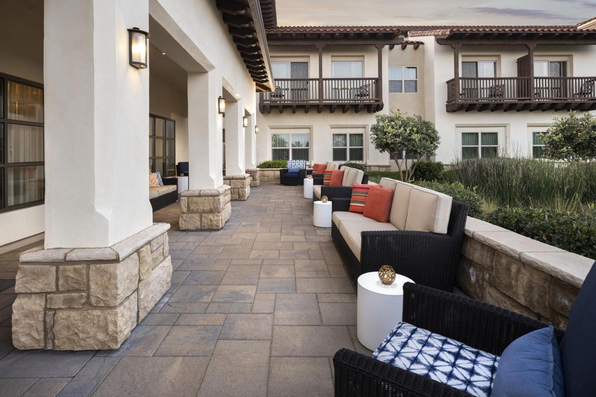 Residence Inn By Marriott Santa Barbara Goleta Ngoại thất bức ảnh